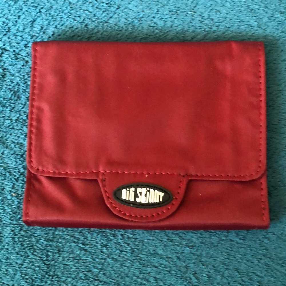Big Skinny Women’s Trixie Trifold Wallet- Red